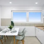 Apartment Royale Business With 4 Bedrooms&parkplatz&balkon, Beds In Large Size 120cm Netflix Premium, Zentral Zu Audi Und Schwarz Gruppe