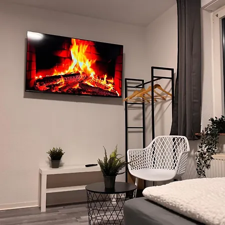 Stn Royale - Mit 4 Schlafzimmer, 8 Big Beds, Parkplatz & Balkon, Highspeed Wlan, Netflix Premium, Zentral Zu Audi & Schwarz Gruppe