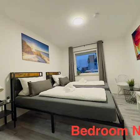 Stn Royale - Mit 4 Schlafzimmer, 8 Big Beds, Parkplatz & Balkon, Highspeed Wlan, Netflix Premium, Zentral Zu Audi & Schwarz Gruppe 아파트 바트프리에드리히셸