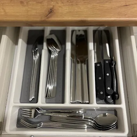 Stn Royale - Mit 4 Schlafzimmer, 8 Big Beds, Parkplatz & Balkon, Highspeed Wlan, Netflix Premium, Zentral Zu Audi & Schwarz Gruppe