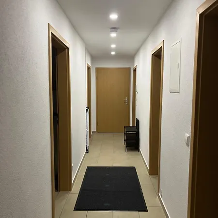 Stn Royale - Mit 4 Schlafzimmer, 8 Big Beds, Parkplatz & Balkon, Highspeed Wlan, Netflix Premium, Zentral Zu Audi & Schwarz Gruppe * Bad Friedrichshall