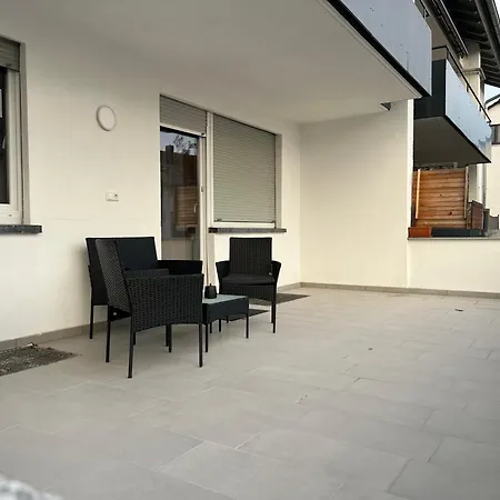 Stn Royale - Mit 4 Schlafzimmer, 8 Big Beds, Parkplatz & Balkon, Highspeed Wlan, Netflix Premium, Zentral Zu Audi & Schwarz Gruppe *